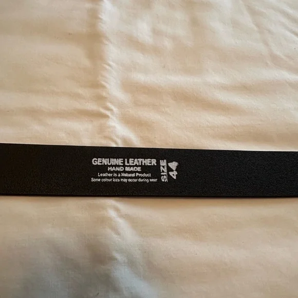 Men's GUCCI Dark Brown Leather Belt with GG Silver Buckle - Picture 4 of 4